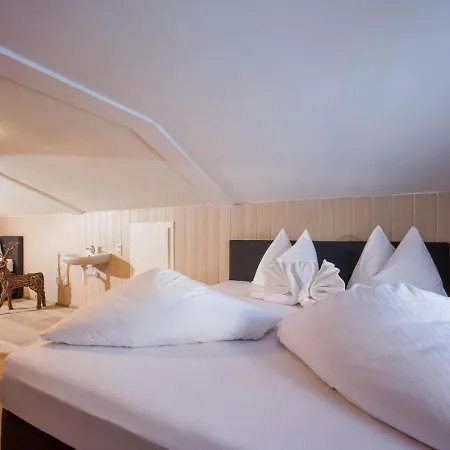 Dom wakacyjny New With A Large Garden Near Ellmau In Tyrol *